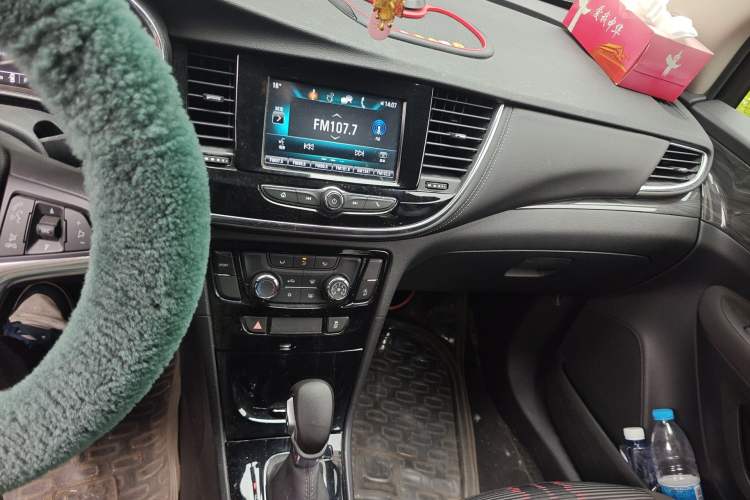 Used Buick Encore 2018 18T Automatic Two-Wheel Drive Urban Fashion Model Audio And AC Panel