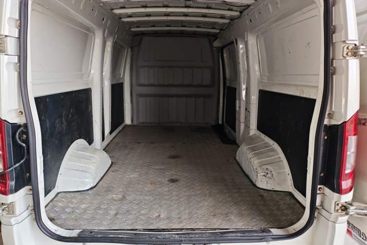 Used Dongfeng Yufeng EM27 2024 EM27L BYD CATL 41.86 kWh