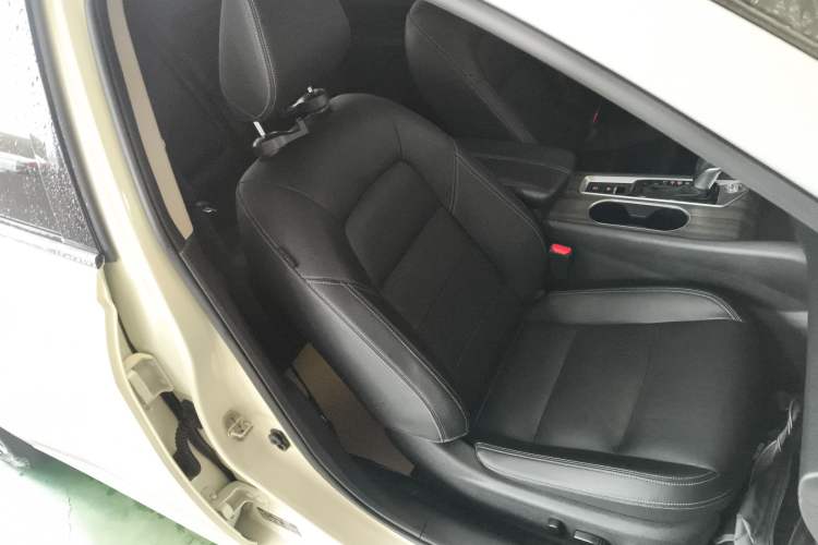 Used Nissan Teana 2021 2.0L XL Comfort Edition Right Front Seat