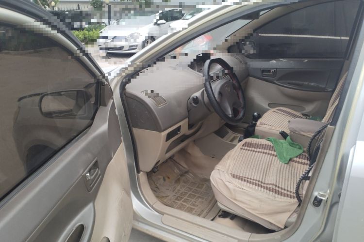 Used FAW Weizhi 2009 Sedan 1.5L Manual Standard Model
