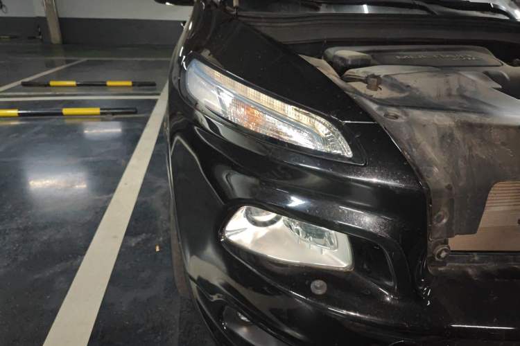 Used Jeep Cherokee 2017 2.4L Excellence Edition
