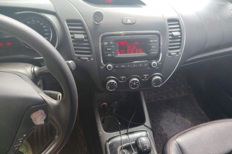 Used Kia K3 2016 1.6L Manual GL Audio And AC Panel