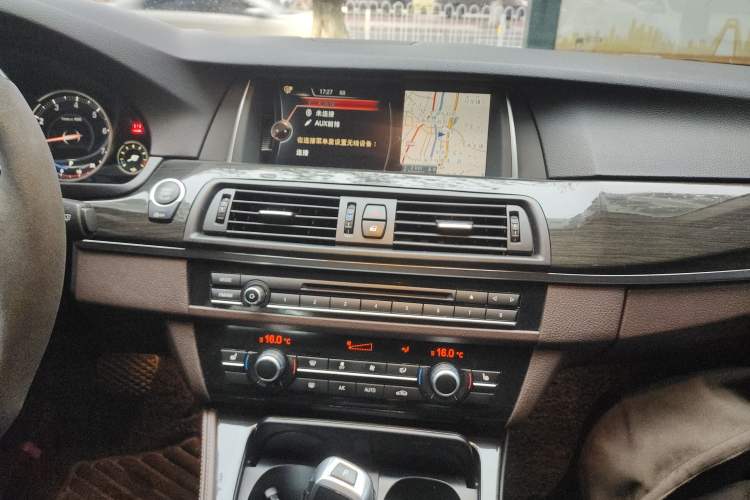 Used BMW 5 Series 2014 525Li Luxury Design Package