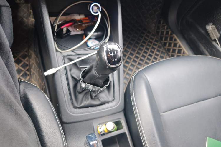 Used Skoda Kamiq 2018 1.5L Manual Standard Edition China VI Gear Lever