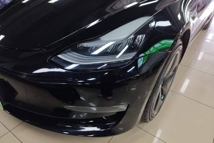 Used Tesla Model 3 2019 Long-Range Rear-Wheel-Drive Version