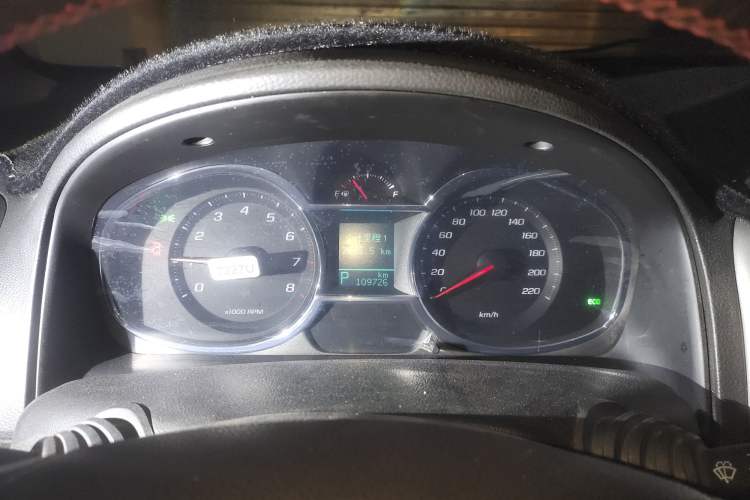 Used Chevrolet Captiva 2015 2.4L 4x4 Flagship Edition 7-Seater Instrument Cluster