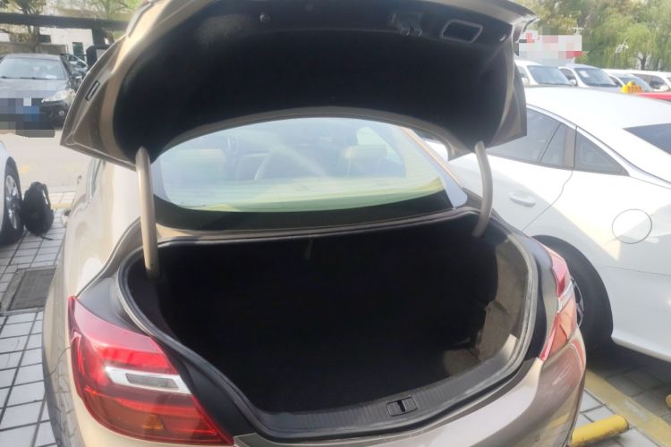 Used Buick Regal 2015 2.0L Leading Fashion Edition
