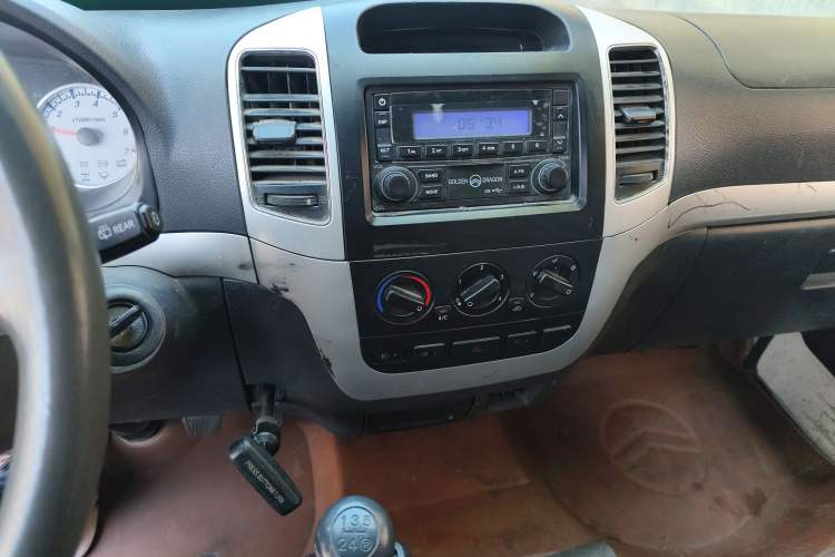 Used Golden Dragon Hiace 