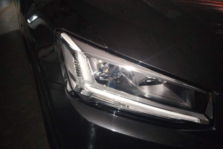 Used Audi Q2L 2018 35 TFSI Fashionable & Elegant Version China VI Emission Standard
