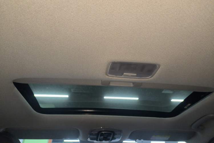 Used Hyundai Elantra 2023 1.5L CVT GLX Elite Edition Headliner