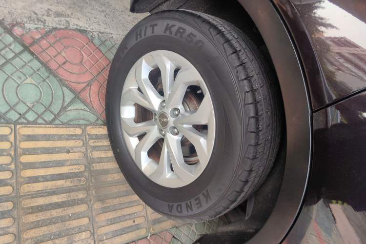 Used Hanteng X7 2018 X7S 1.5T Automatic Luxury Model Right Rear Wheel Hub