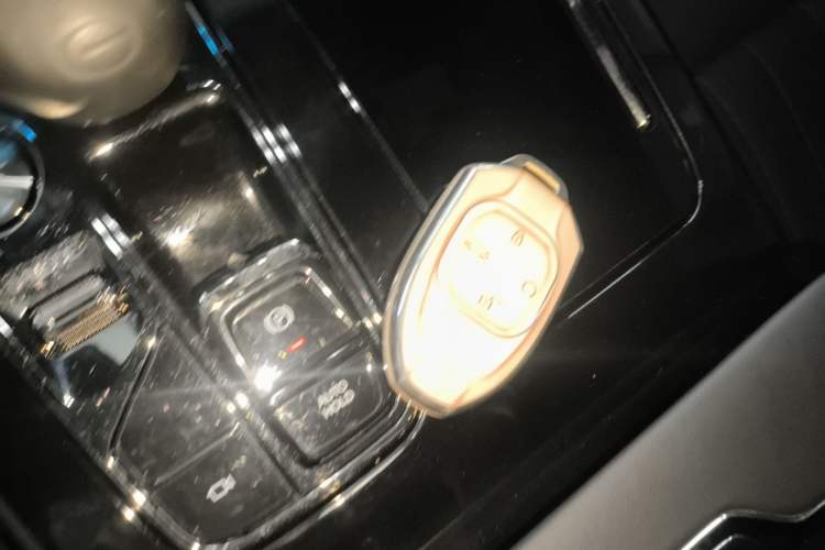 Used GAC Trumpchi M8 2023 Zongshi Series 400T Ultimate Edition Interior 1