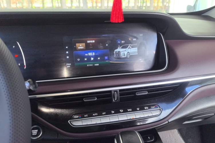 Used GAC Trumpchi M6 2021 PRO 270T DCT Luxury Edition
