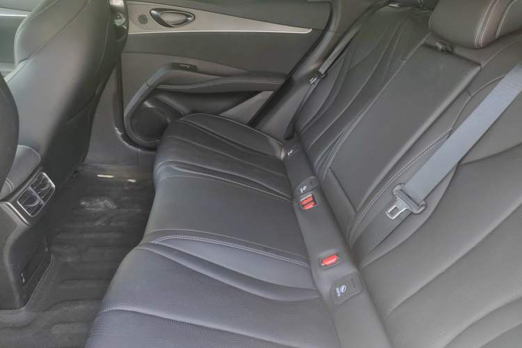 Used BYD Seal 06 New Energy 2025 DM-i Smart Drive 120KM Deluxe Model Left Rear Seat