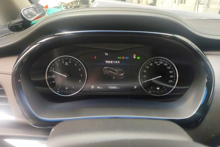 Used Buick GL8 2021 Land Cruiser Executive 652T Premium Model