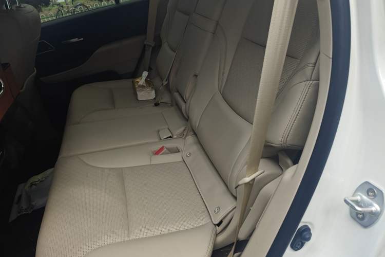 Used Toyota Land Cruiser 
