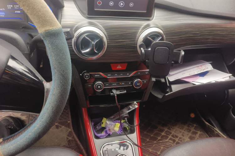 Used BAIC New Energy EX 2018 EX360 New Style Edition Audio And AC Panel