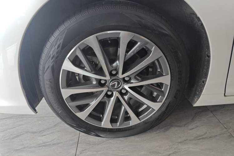 Used Lexus ES 2022 200 Excellence Edition
