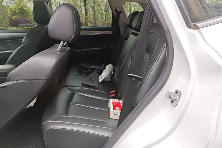 Used Roewe RX5 2016 30T Four-Wheel Drive Automatic Internet Smart Luxury Edition
