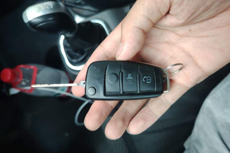 Used Dongfeng Yufeng EM26 2023 Standard Edition 41.472 kWh Henan Lithium Power