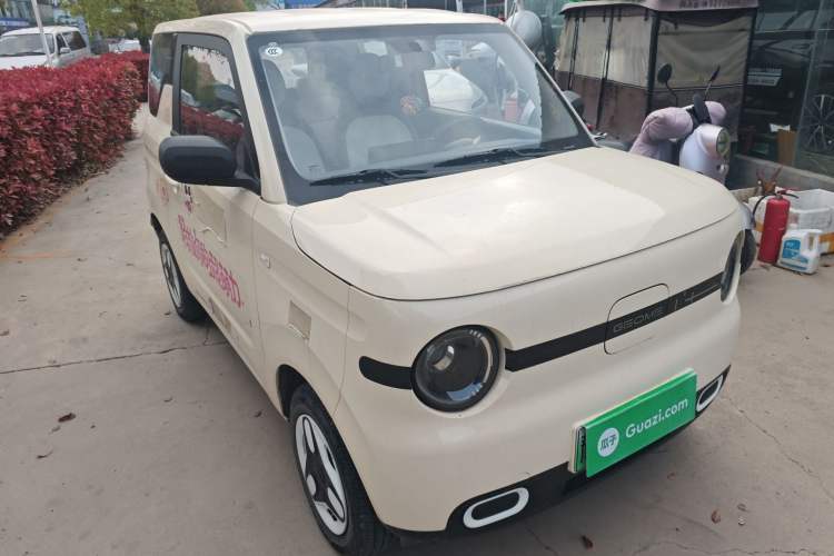 Used Geely Galaxy Panda 2025 210 km – Yuanqi Bear Exterior 1