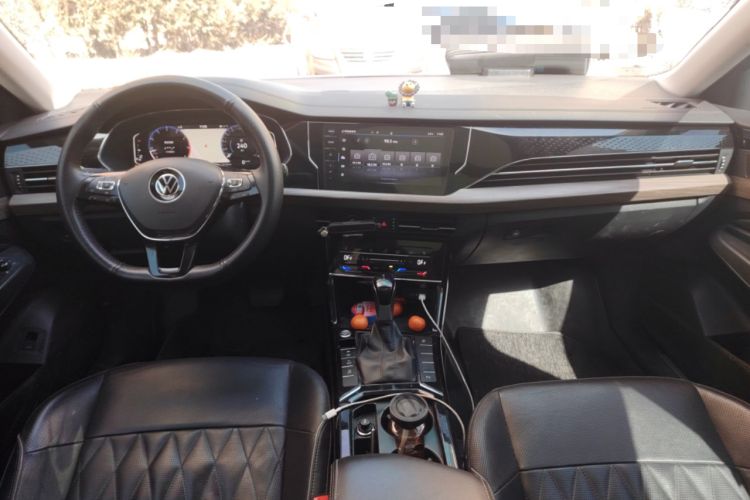 Used Volkswagen Passat 2020 Revised Version 330TSI Luxury Edition China VI Standard