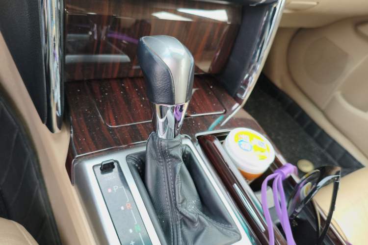 Used Toyota Reiz 2010 2.5V Fengdu Elite Edition
