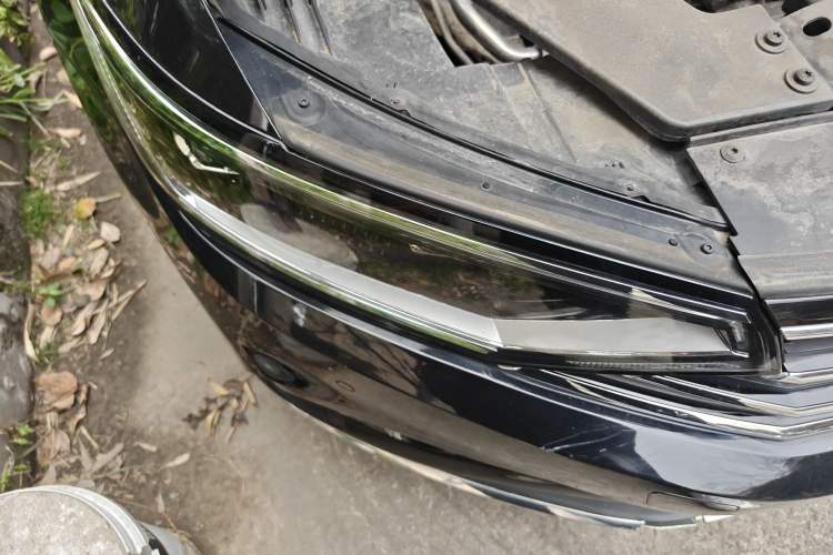 Used Volkswagen Magotan 2020 330TSI DSG Luxury Edition Right Front Headlight