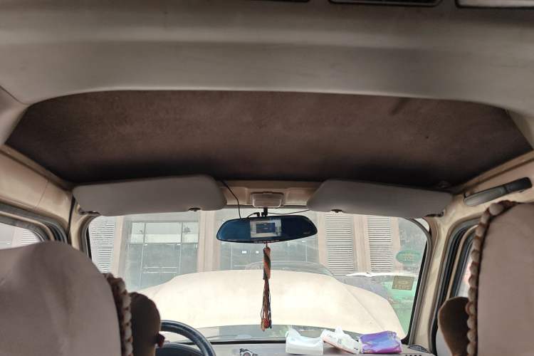 Used BAIC Weiwang 306 2011 1.3L base model 7 seats Headliner