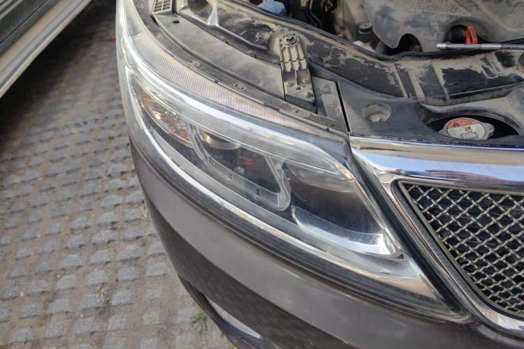 Used Kia Sorento 2013 2.4L 7-Seater Gasoline Luxury Version China IV Standard
