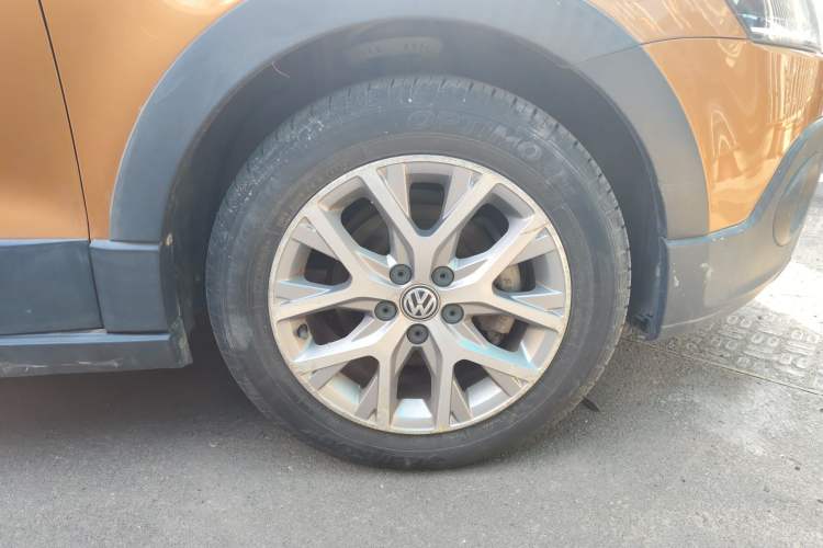 Used Volkswagen Polo 2014 1.6L Cross Polo Automatic