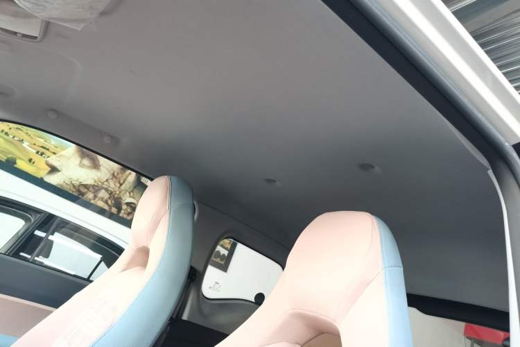 Used Chery QQ Ice Cream 2024 Youth Edition 205km Milkshake Headliner