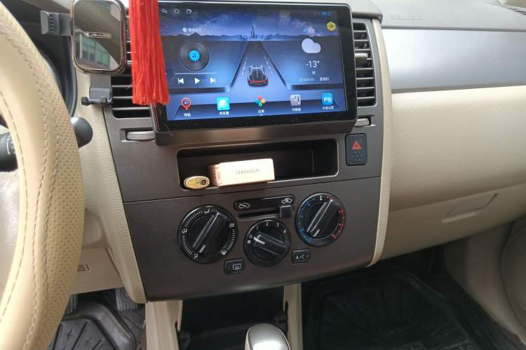 Used Nissan Tiida 2006 1.6G AT Audio And AC Panel