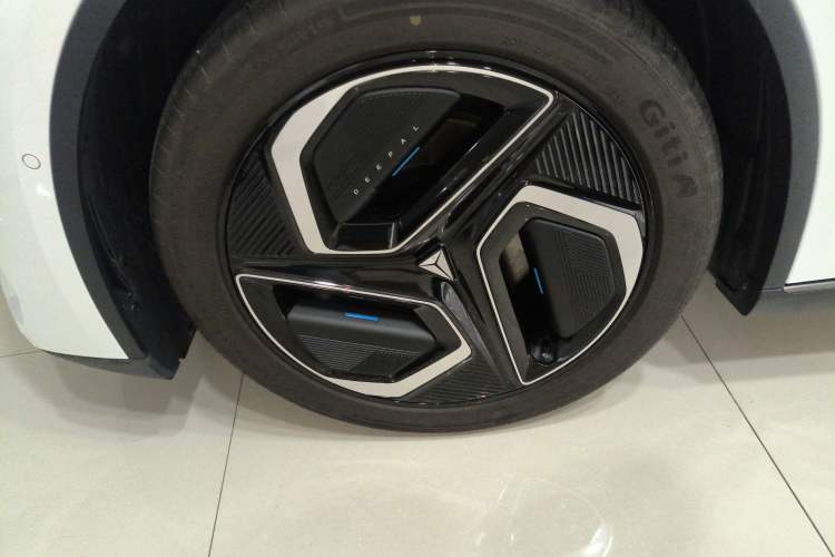 Used Deepal L07 2025 530 Ultra DeepBlue Intelligent Driving AD PRO Pure-Electric Version