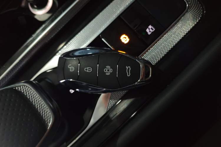 Used Hongqi H5 2025 1.5T DCT Qiyun 500 000th Unit Commemorative Edition