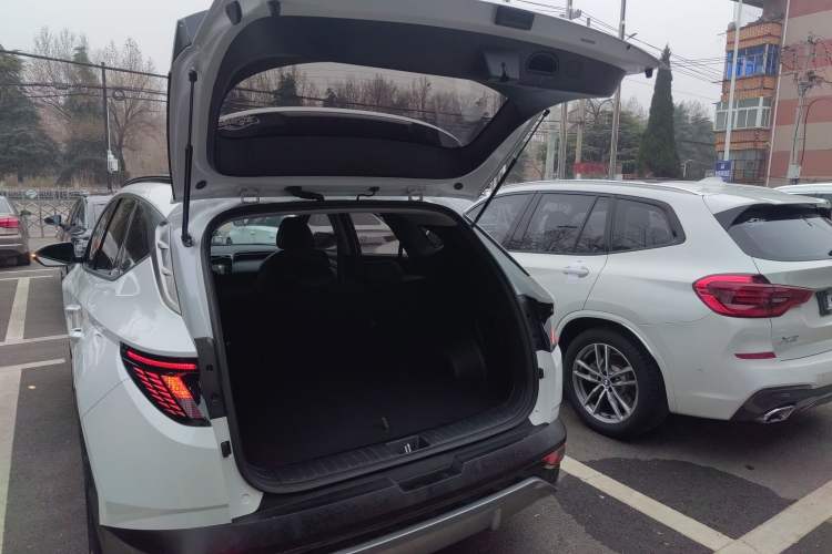 Used Hyundai Tucson 2023 Tucson L 1.5T Automatic Two-Wheel Drive DLX Luxury Edition