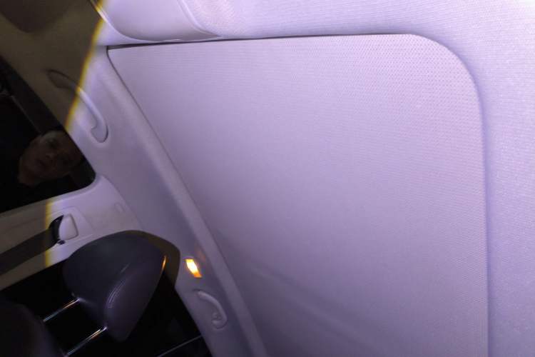 Used Volkswagen Tiguan 2013 1.8 TSI Automatic Two-Wheel Drive Comfort Edition Headliner