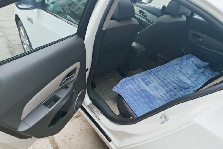 Used Chevrolet Cruze 2012 1.6L SE MT