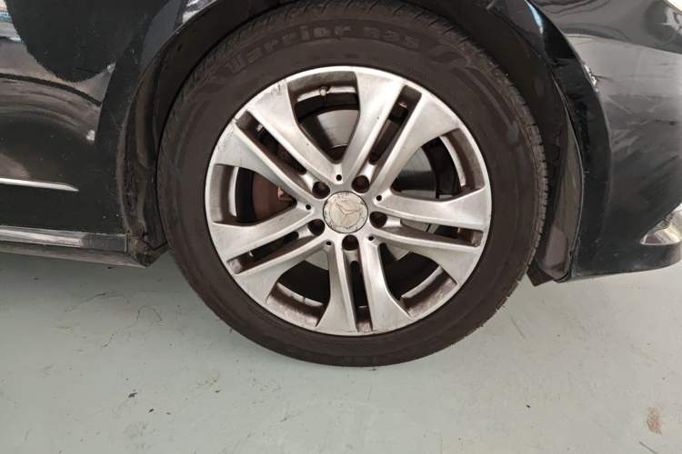 Used Mercedes-Benz E-Class 2011 E 300 L Fashion Prestige Model