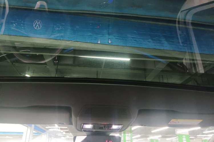 Used Volkswagen ID.UNYX 2024 Pro Long-Range Version Headliner