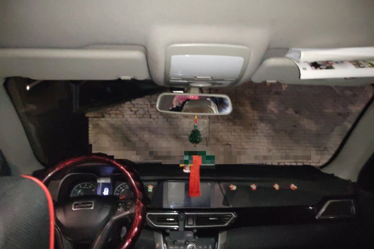 Used Zotye Domy X5 2015 1.5T CVT Landlord Model China IV Standard
