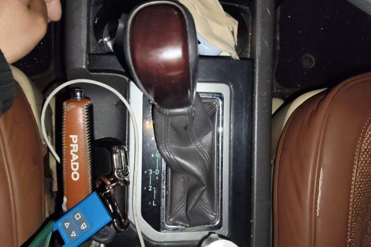 Used Toyota Prado 2014 2.7L Middle East Version Parallel Import Gear Lever