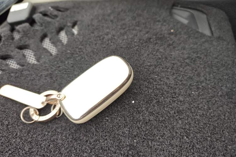 Used Jeep Cherokee 2016 2.0L Superior Edition
