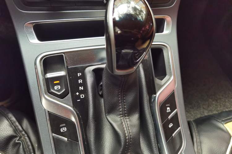 Used Geely Auto Vision S1 2018 1.4T CVT Fengchi Model
