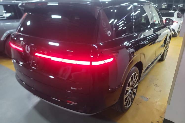 Used Denza N9 2025 Prestige Version
