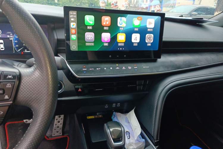 Used Toyota Camry 2024 Dual-Motor 2.0HS Sport Edition Audio And AC Panel