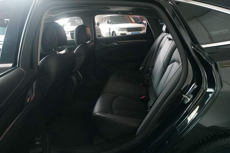 Used Buick LaCrosse 2019 28T Luxury Version
