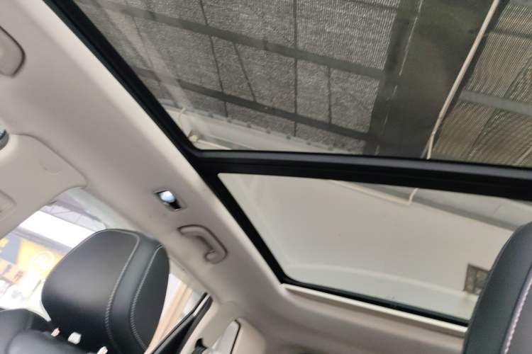 Used Geely Auto Emgrand X7 Sport 2020 1.8TD DCT Smart Connect PRO Headliner