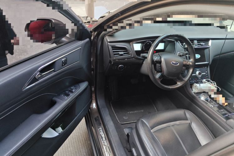 Used Ford Taurus 2017 EcoBoost 245 Luxury Model Driver Seat