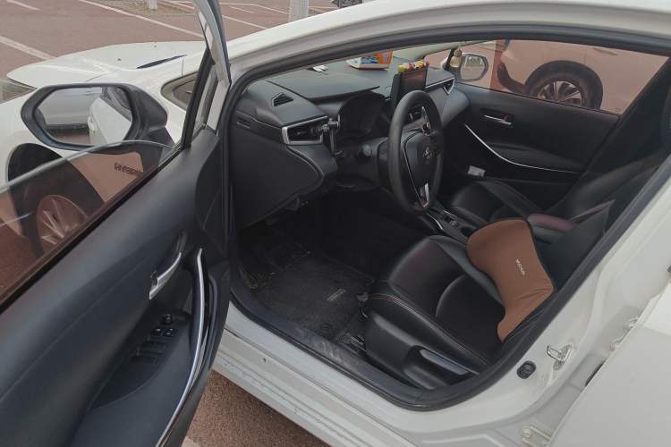 Used Toyota Corolla 2021 Dual-Engine 1.8L E-CVT Pioneer Edition
